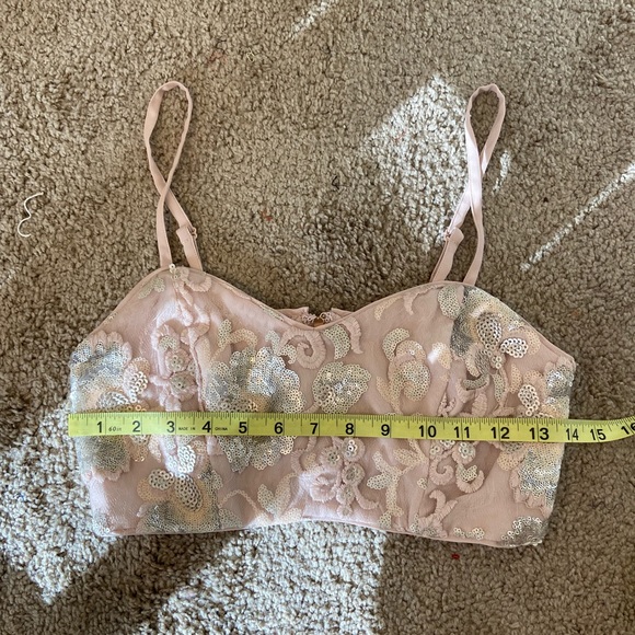 Cropped Spaghetti Strap Sequin Tank Top - Picture 10 of 12